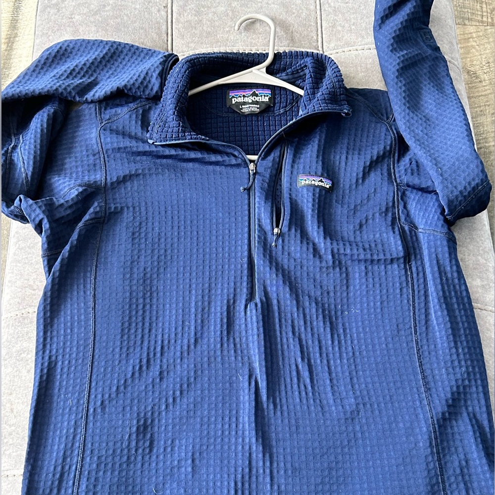 Navy Patagonia R1 Pullover - Men's Large